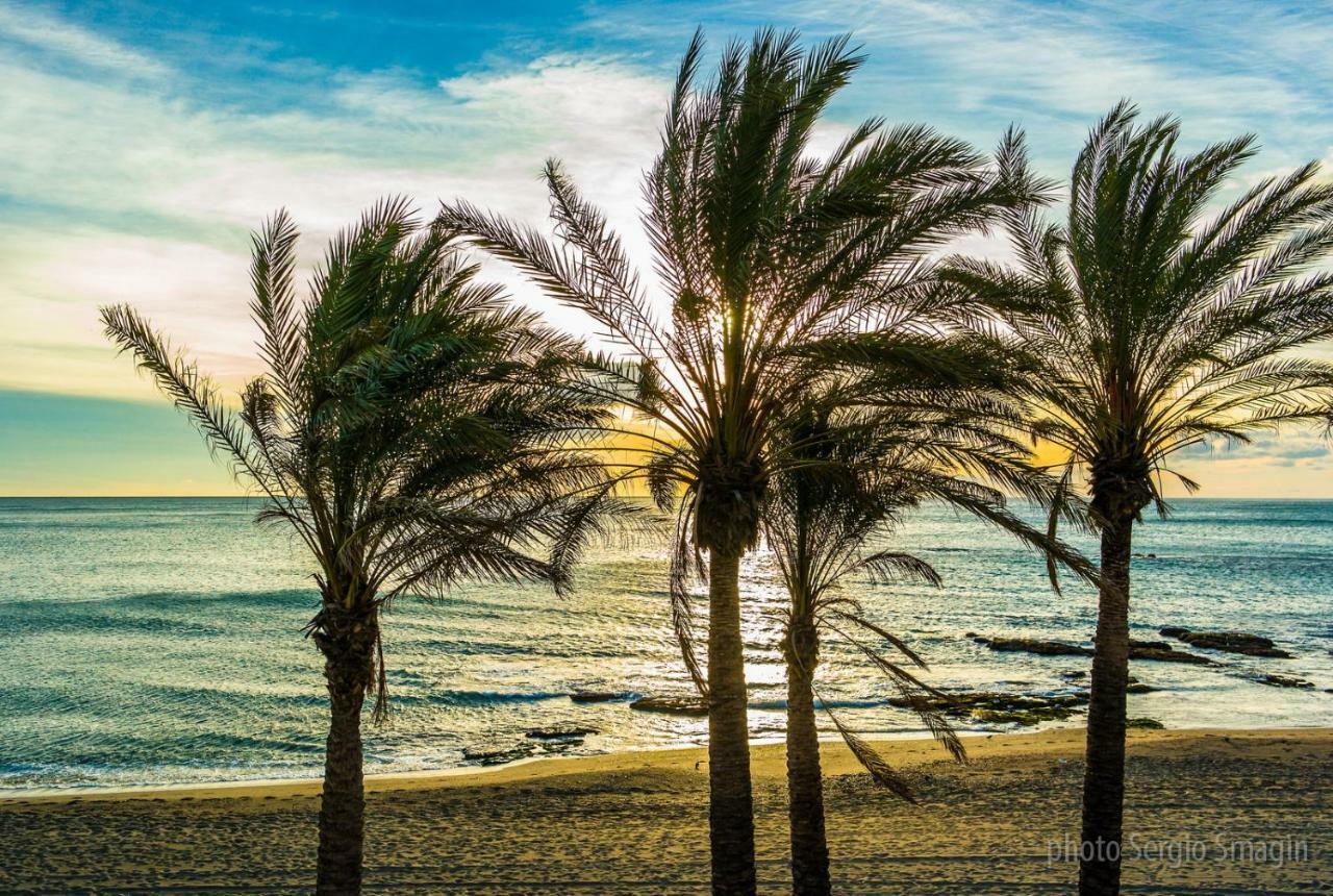 Iris Nº 131 Benalmadena Apartment ภายนอก รูปภาพ